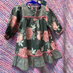 ✨HP✨Adorable flower dress✨